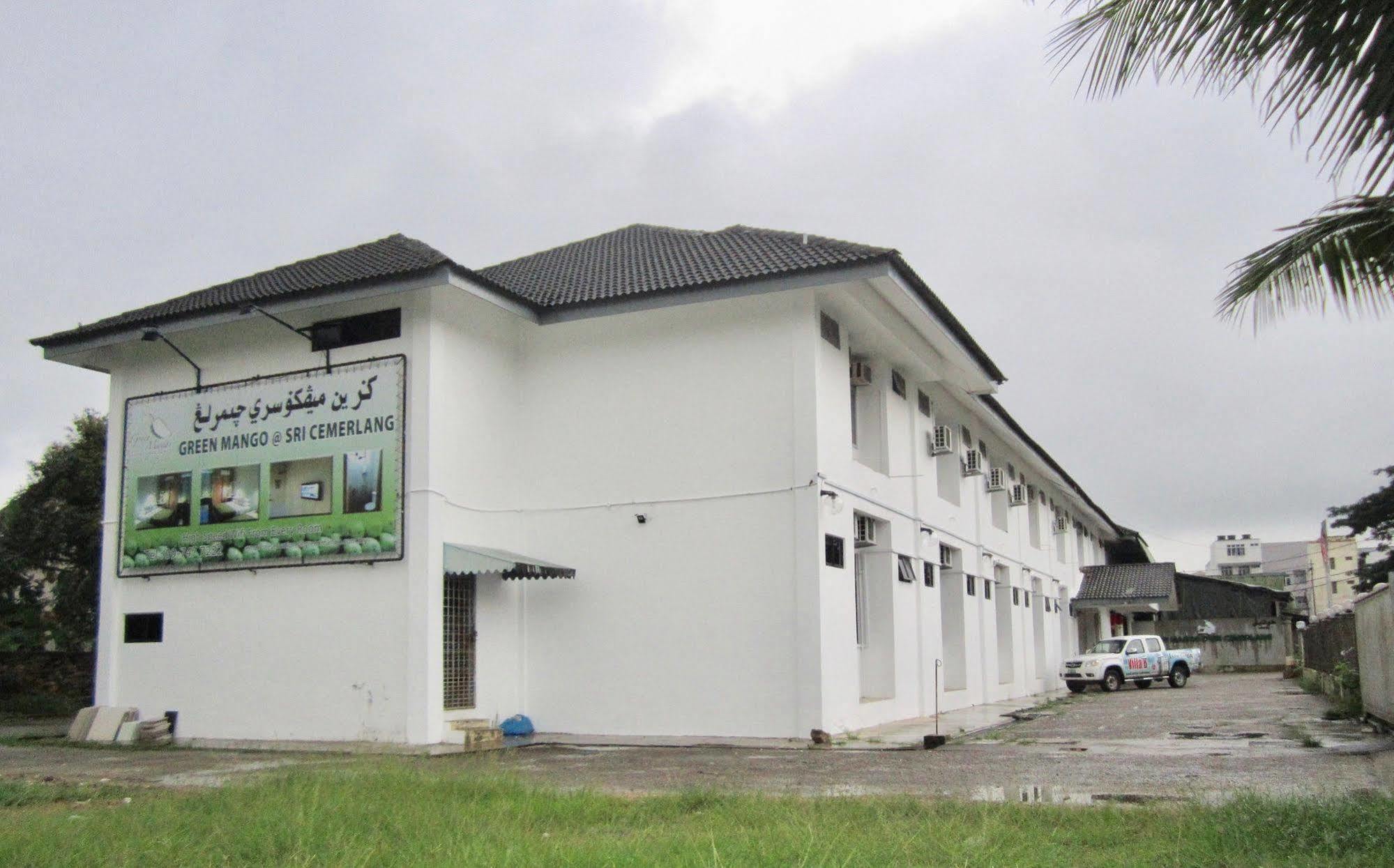 Oyo 89438 Green Mango Sri Cemerlang Kota Bharu Esterno foto